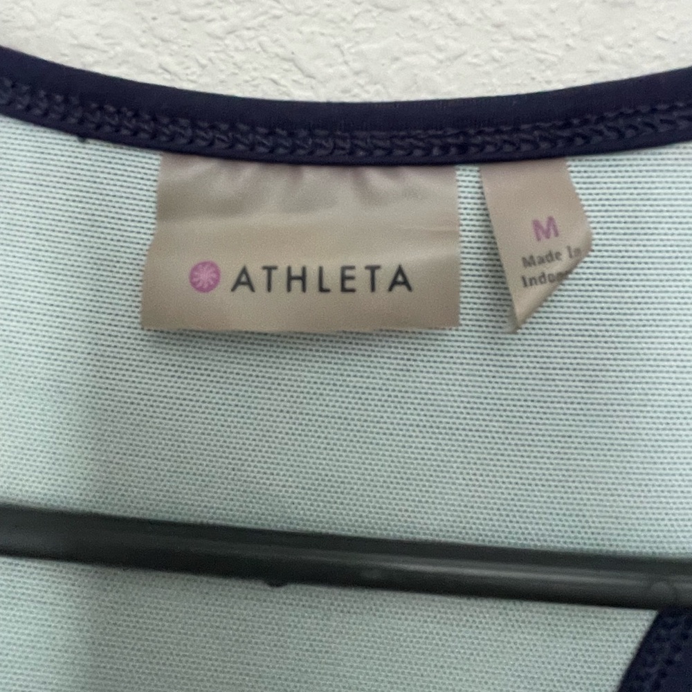 Athleta Tinker Racerback tank built in bra - Picture 3 of 3